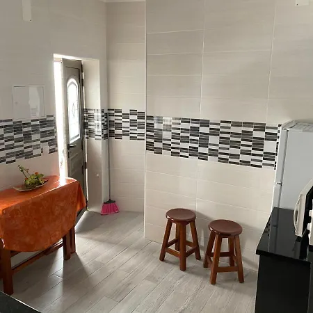 Avo Velha - Faneca Feriehus *